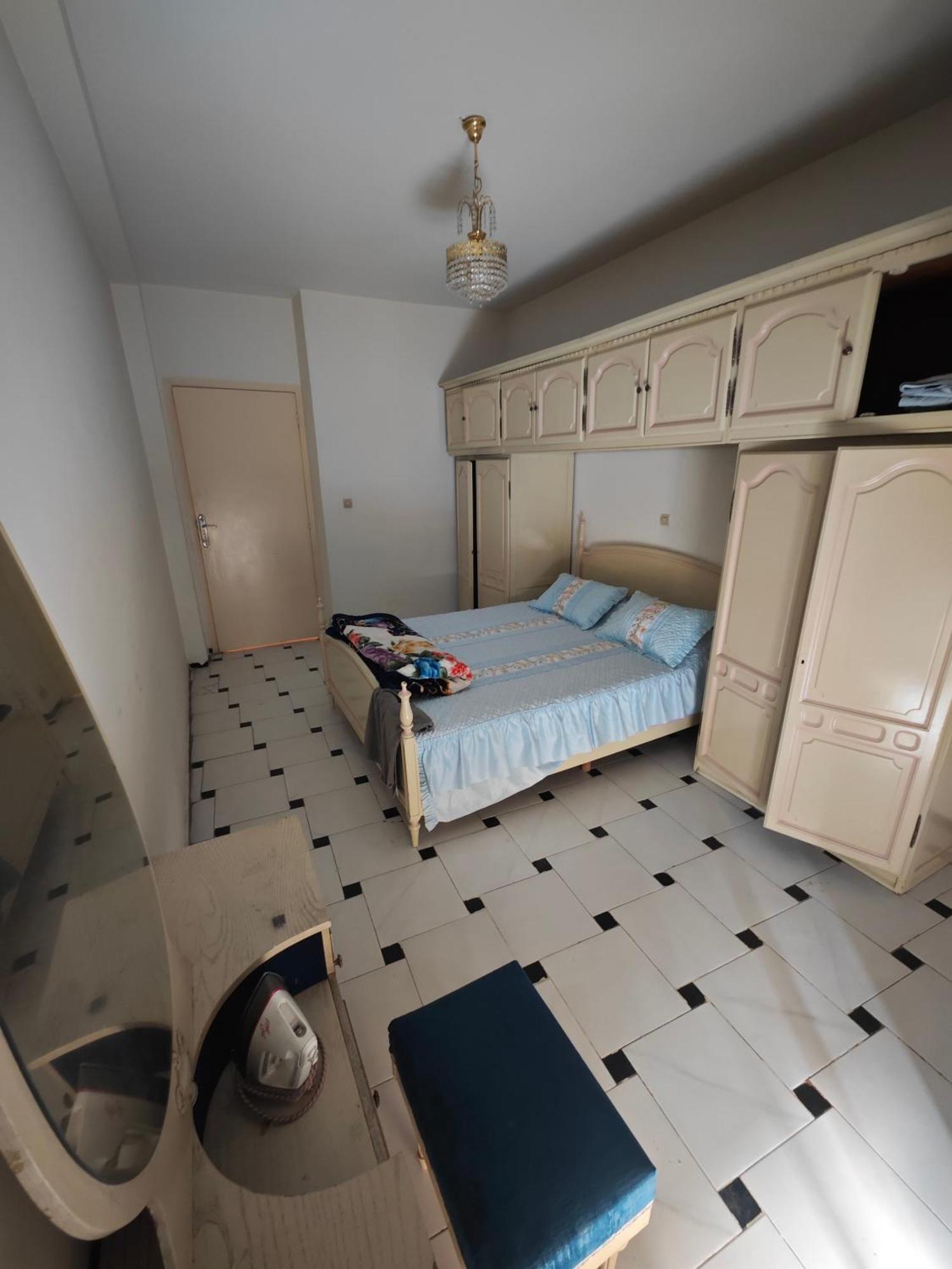 Spacieux Au Centre-ville De Appartement *